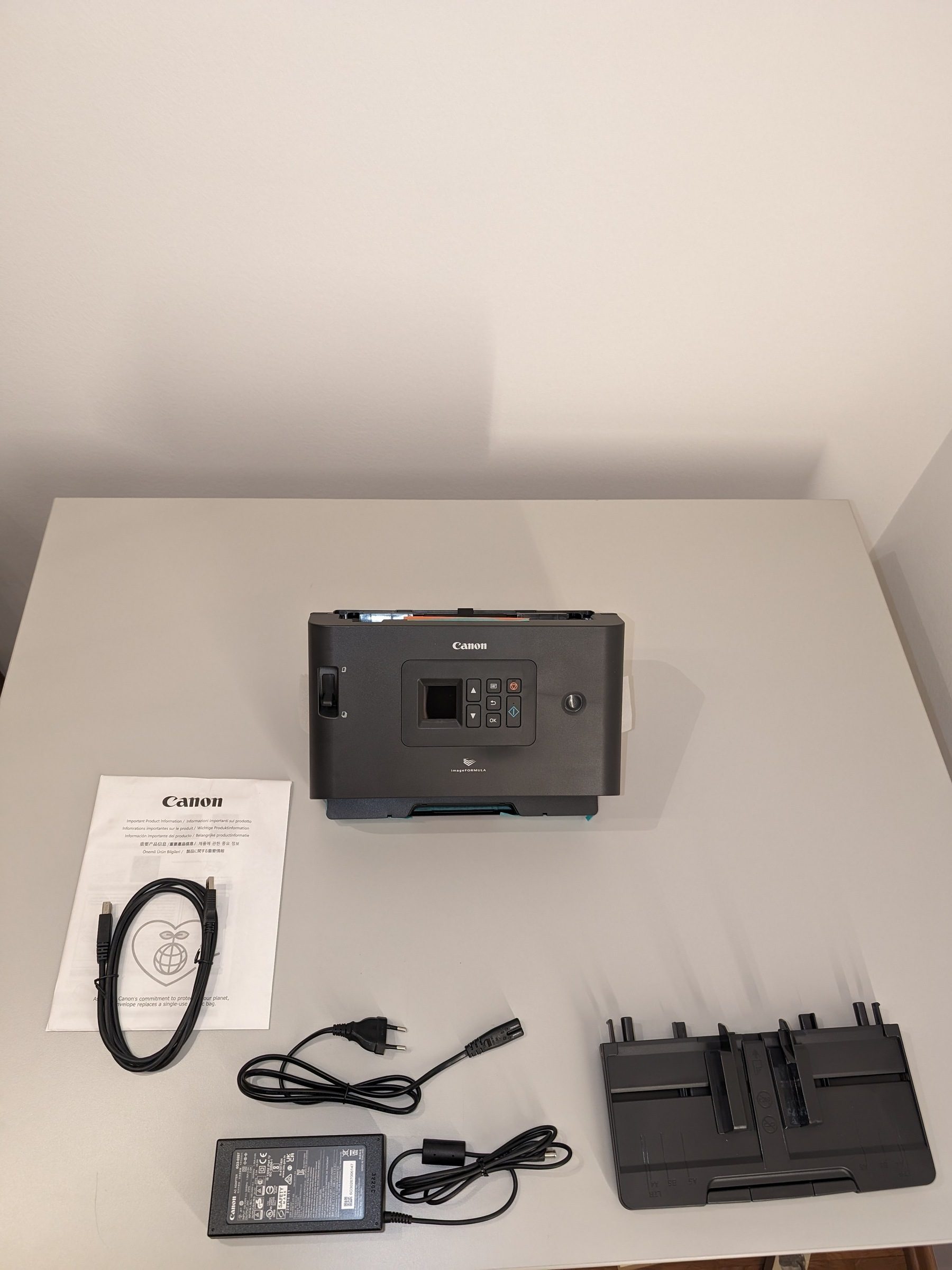 Canon imageFORMULA DR-S250 unboxing