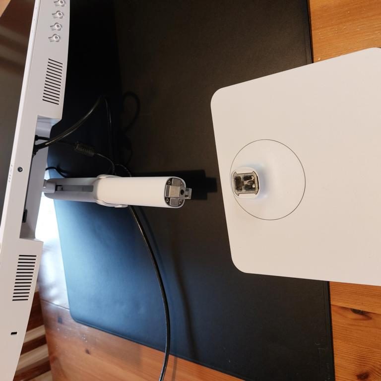 Monage Standfuß MSI MD272