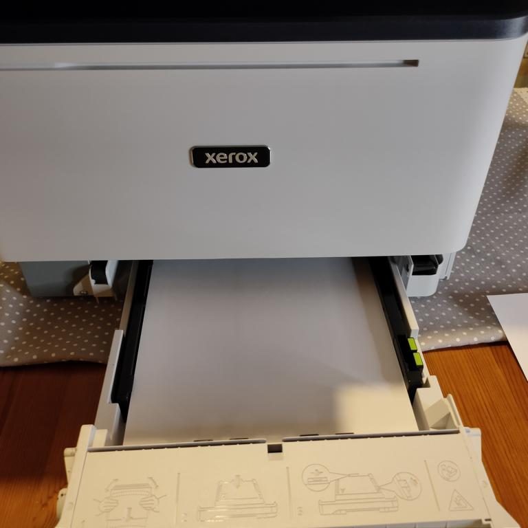 Papierfach des Xerox C315
