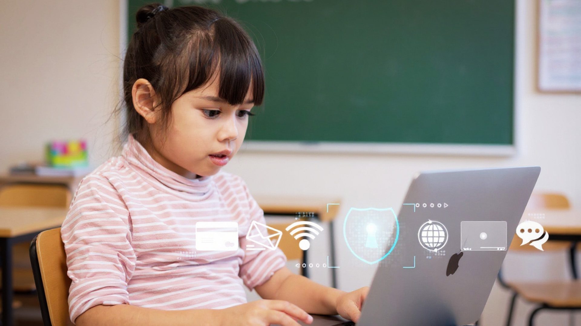 Eltern und Kinder vor Cybergefahren schützen: Maßnahmen für digitale Sicherheit in Familien