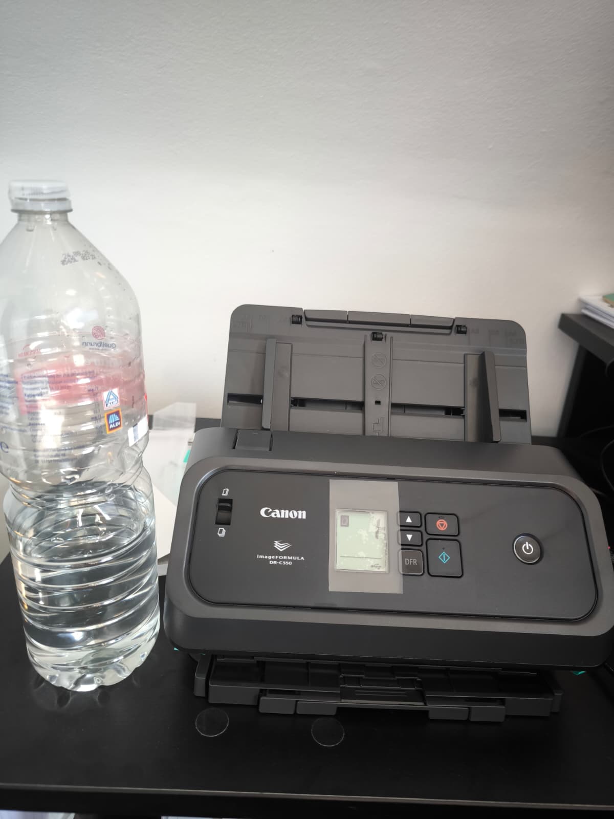 Canon imageFORMULA DR-C350 Dokumentenscanner Größenverhältnis