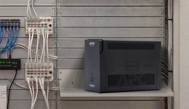 Vom Benutzer austauschbare Batterie der APC Back-UPS BK Serie