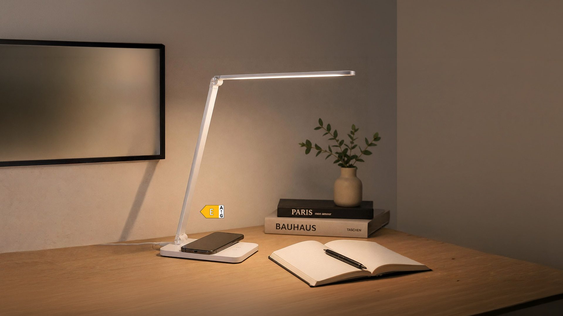 Brilliant Florence LED Tischleuchte: Stilvolle Beleuchtung für moderne Arbeits- und Wohnbereiche
