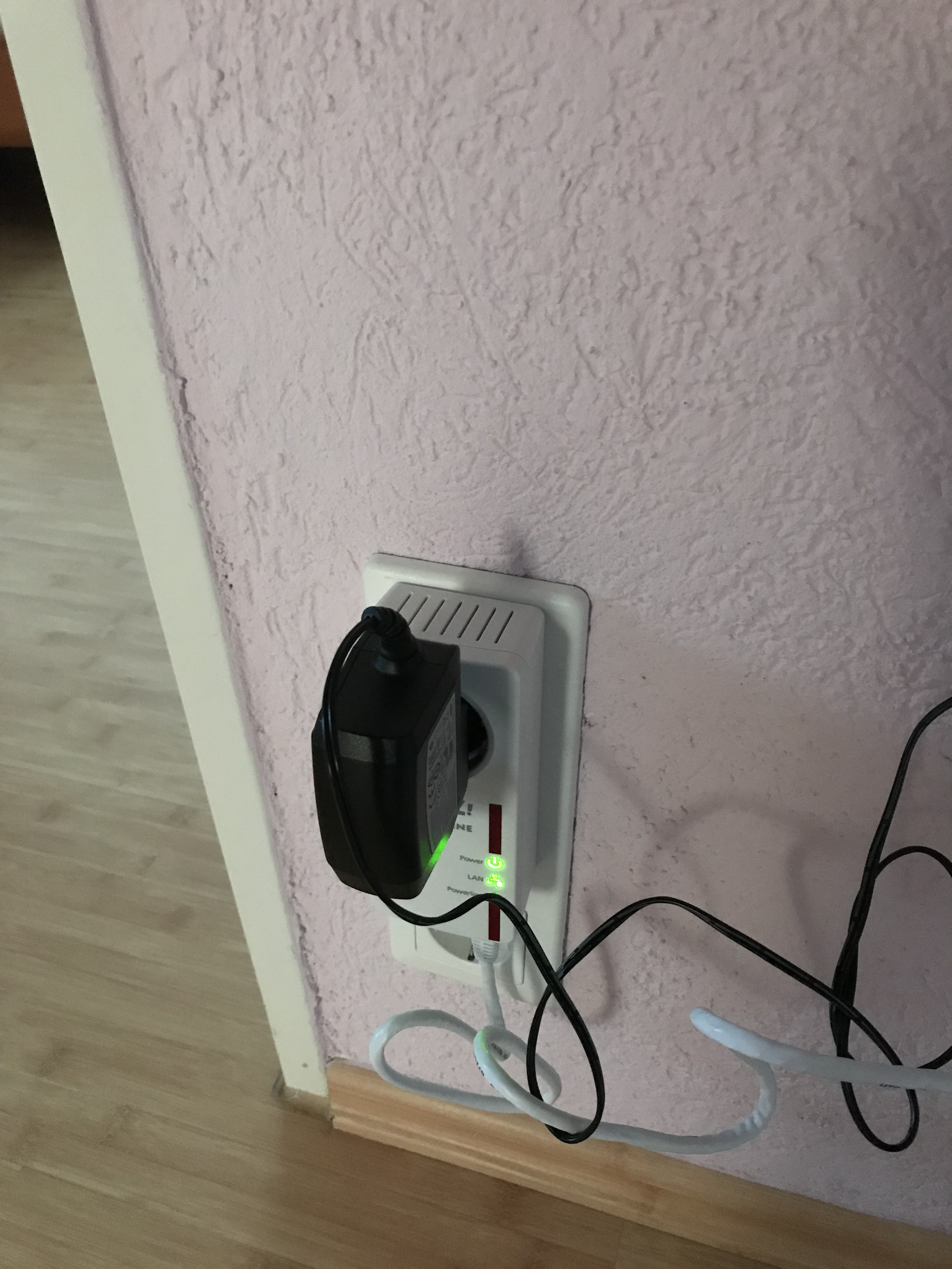 devolo WiFi pro 1200e - Netzteil